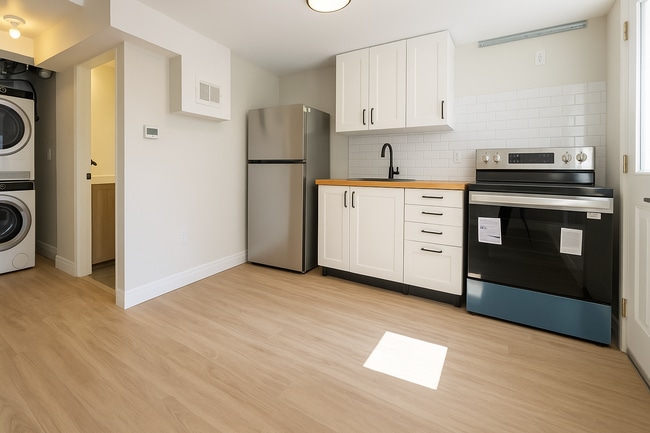 property at 368 Dufferin Av