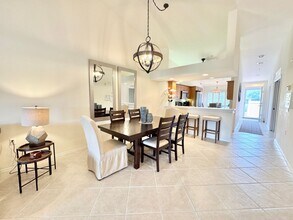 2415 Bayou Ln in Naples, FL - Building Photo - Building Photo