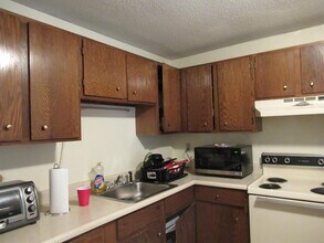1225 Bodwell Rd in Manchester, NH - Building Photo - Building Photo