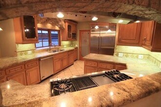 12707 Califa St in Valley Village, CA - Building Photo - Building Photo