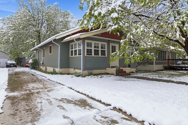 216 N Sherwood St in Fort Collins, CO - Foto de edificio - Building Photo