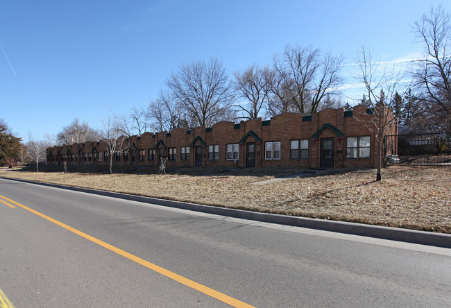 3315 SW 10th Ave in Topeka, KS - Building Photo - Building Photo