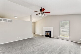 408 S Woodchuck Ln in Wichita, KS - Building Photo - Building Photo