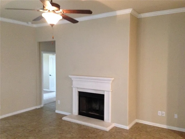 1921 Autumn Run Ln in Round Rock, TX - Foto de edificio - Building Photo