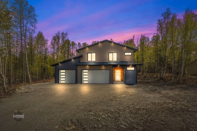 property at 7203 N Paw St