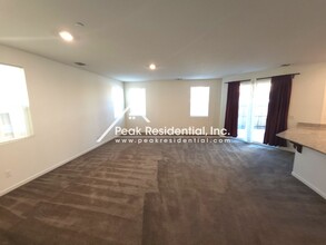 5343 Kankakee Dr in Sacramento, CA - Building Photo - Building Photo