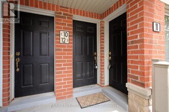 3250-3250 Bentley Dr in Mississauga, ON - Building Photo - Building Photo