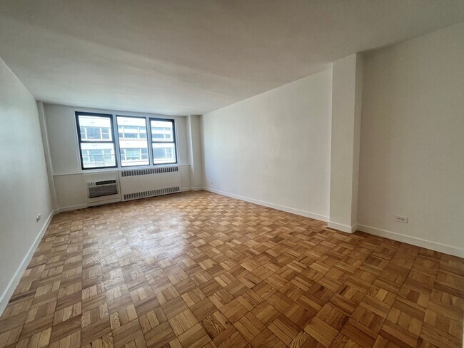 property at 435 E 79th St