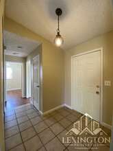 10255 Ellenwood Ave in Sacramento, CA - Building Photo - Building Photo