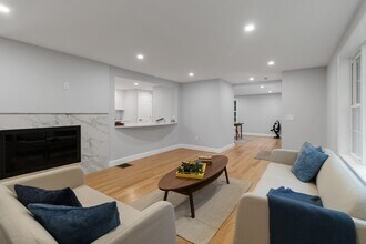 44 Dean Rd in Wayland, MA - Building Photo - Building Photo