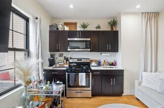 118 Kingsland Ave in Brooklyn, NY - Building Photo - Building Photo