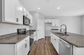 2039 Willowleaf Dr in Leland, NC - Building Photo - Building Photo