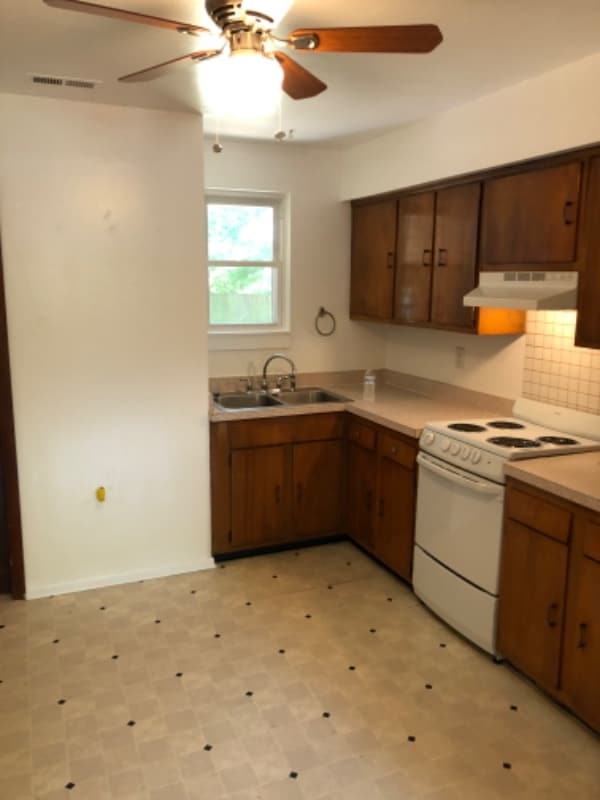 2254 Wolf St in Virginia Beach, VA - Building Photo - Building Photo