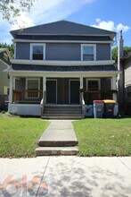 241 Valley Ave NW in Grand Rapids, MI - Building Photo - Building Photo