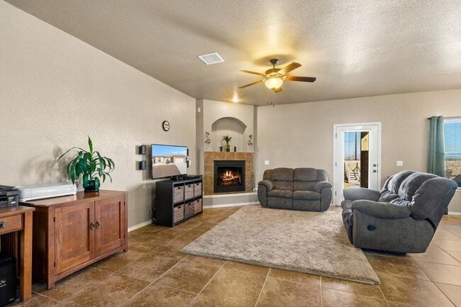 5905 Speyside Dr in Santa Teresa, NM - Building Photo - Building Photo
