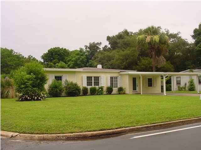 20 Bay Dr SE in Fort Walton Beach, FL - Building Photo