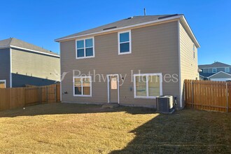 916 Burlington Ave in Fort Worth, TX - Foto de edificio - Building Photo