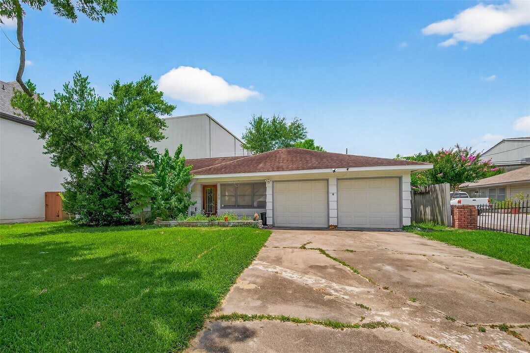 1509 Ronson Rd in Houston, TX - Building Photo