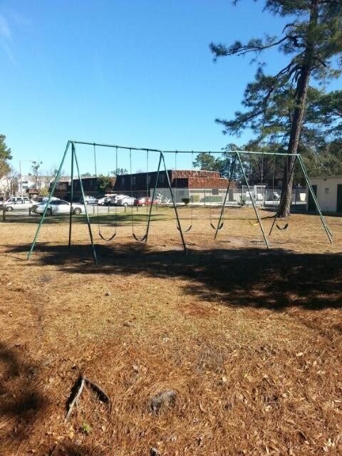 1025 Carolina Rd in Conway, SC - Building Photo