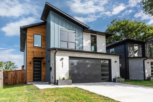 property at 1832 Carver Ave