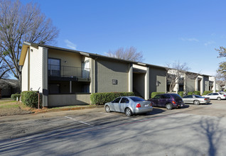 Westdale Hills Bonaventure in Euless, TX - Building Photo - Building Photo