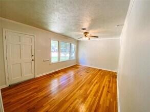 1808 Princeton Ave in Austin, TX - Building Photo - Building Photo