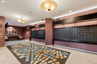 300 Riverfront Dr, Unit 10I in Detroit, MI - Building Photo - Building Photo