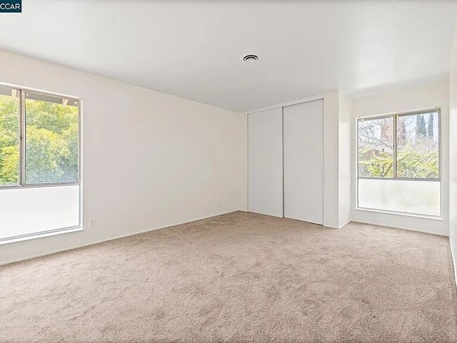 142 Blue Ridge Dr in Martinez, CA - Building Photo - Building Photo