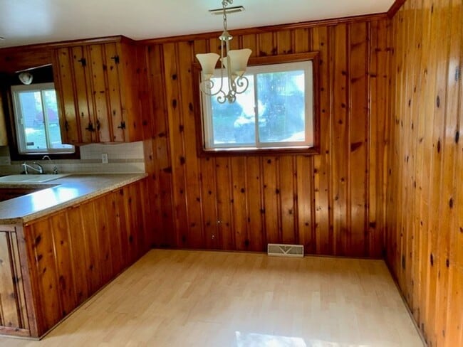 126 Gloria Ave in Winston-Salem, NC - Building Photo - Building Photo