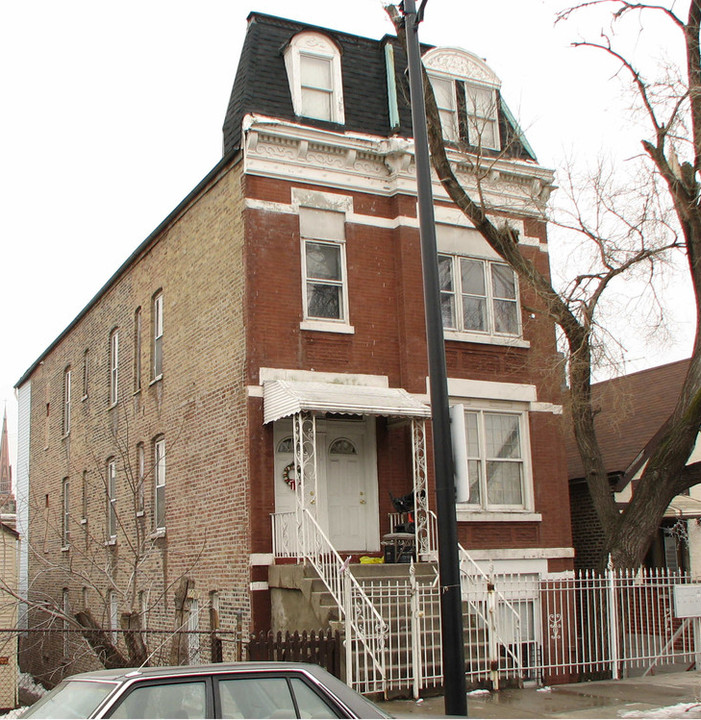 2219 S Oakley Ave in Chicago, IL - Building Photo