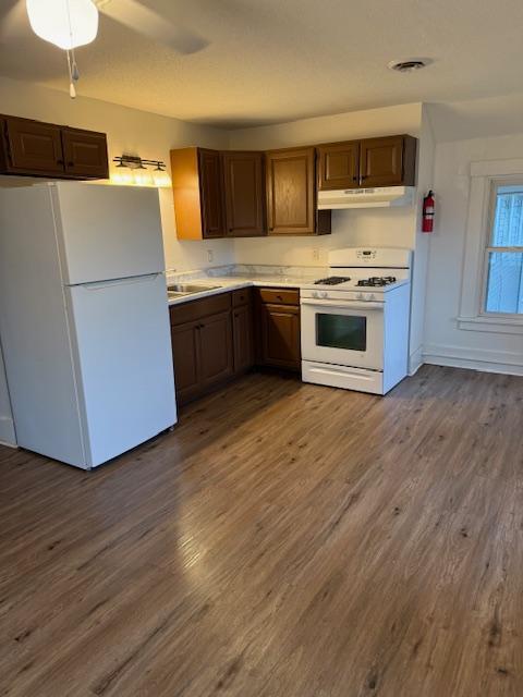 206 N 3rd St, Unit D in Marshalltown, IA - Building Photo - Building Photo