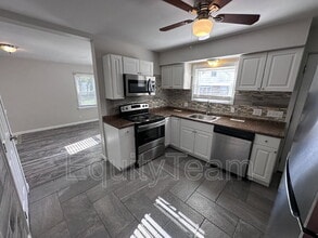 7005 La Boiteaux Ave in Cincinnati, OH - Building Photo - Building Photo