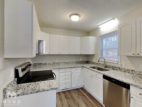 400 Miller Rd in Hillsborough, NC - Building Photo - Building Photo