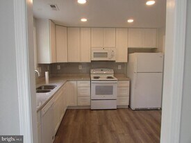 1230 Elm St in Front Royal, VA - Building Photo