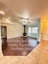 11385 Homestead Ln in Flagstaff, AZ - Building Photo - Building Photo