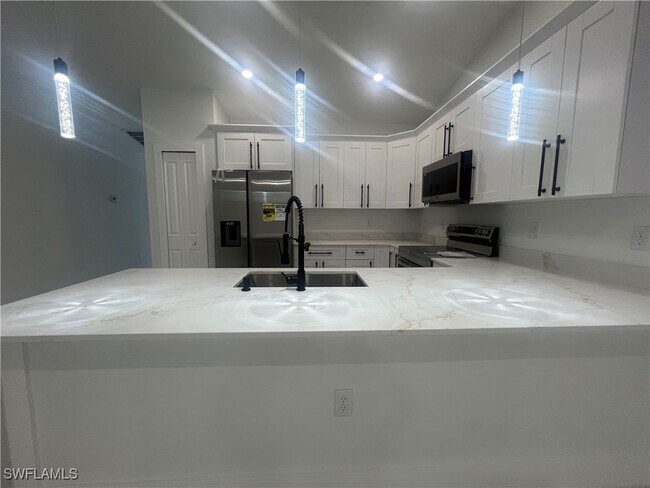 property at 2403 Dogwood Ave S