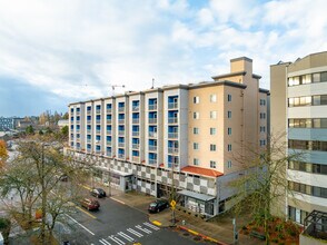 Villaggio Apartment Homes in Tacoma, WA - Building Photo - Building Photo