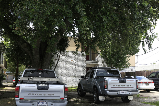 101 Raspberry St in Metairie, LA - Building Photo - Building Photo