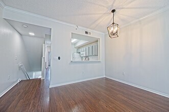 5701 Bentgrass Dr, Unit 18-206 in Sarasota, FL - Foto de edificio - Building Photo