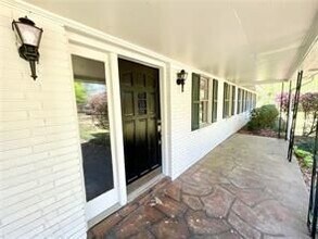 13008 Willie Rd in Folsom, LA - Foto de edificio - Building Photo
