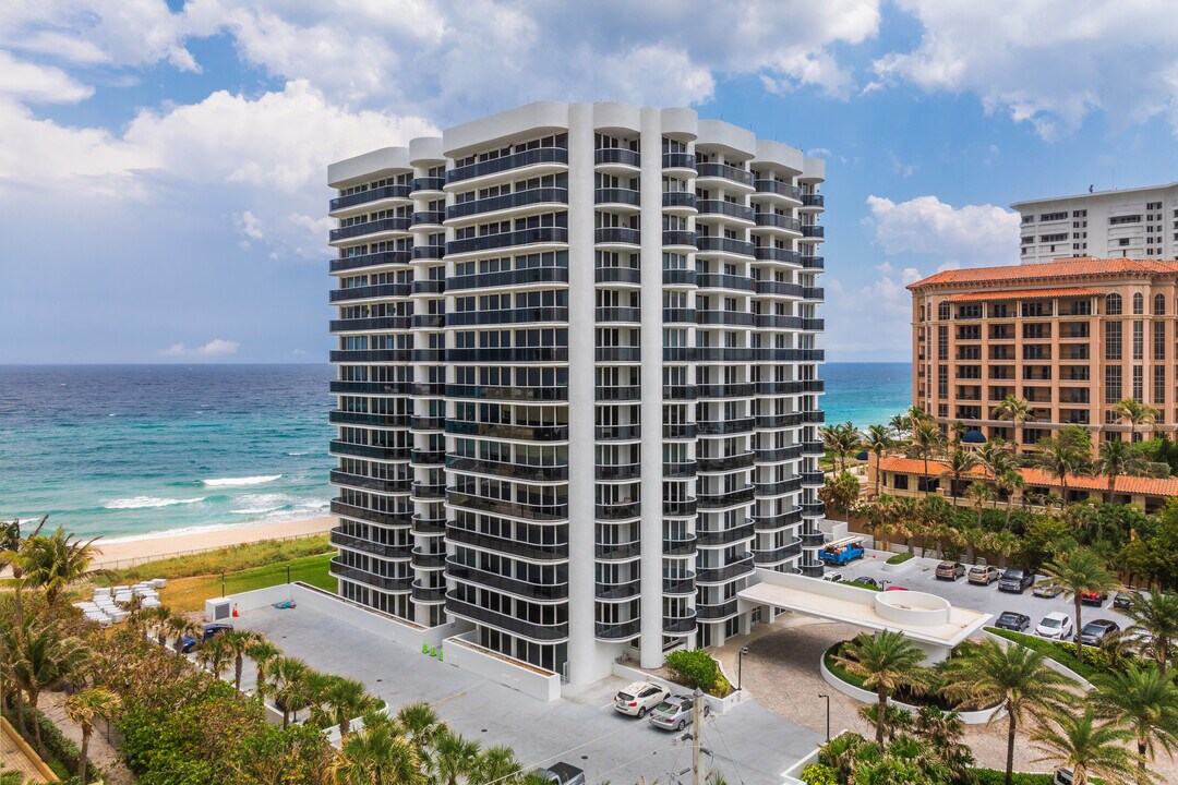 Beresford in Boca Raton, FL - Building Photo