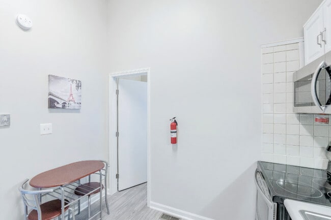 4622 Sahara Dr SW in Atlanta, GA - Building Photo - Building Photo