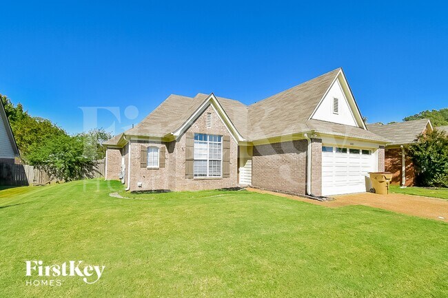 10178 Rathmore Dr in Cordova, TN - Building Photo - Building Photo