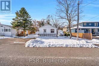 58 De La Salle Blvd in Georgina, ON - Foto de edificio - Building Photo