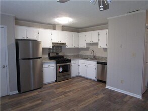 4441 Township Dr in Oakwood, GA - Building Photo - Building Photo