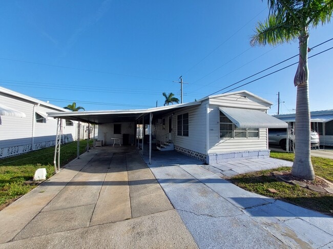 property at 1009 49th Avenue Dr W