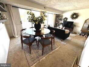 503 Palmtree Dr, Unit 8 in Gaithersburg, MD - Building Photo - Building Photo
