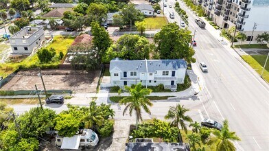 18391 SW 103rd Ct in Miami, FL - Foto de edificio - Building Photo