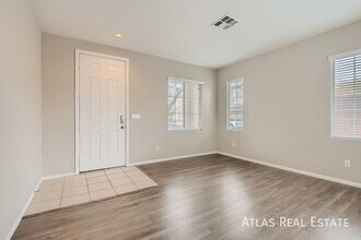 9826 Mandrake Falls St in Las Vegas, NV - Building Photo - Building Photo