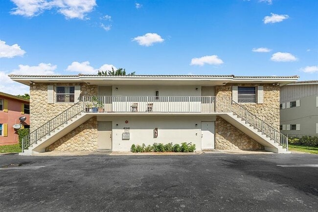property at 4341 Riverside Dr